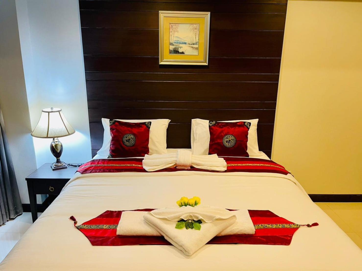 Valhalla Pattaya Hotel Haat Jomtien Eksteriør bilde