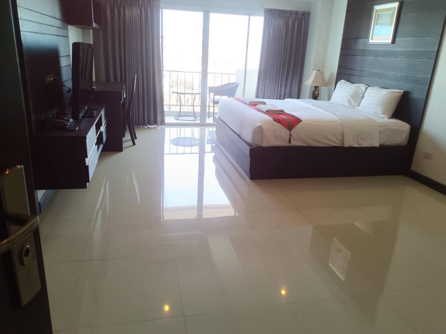 Valhalla Pattaya Hotel Haat Jomtien Eksteriør bilde