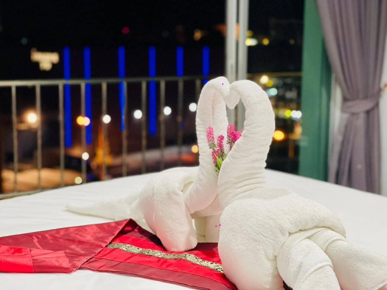 Valhalla Pattaya Hotel Haat Jomtien Eksteriør bilde